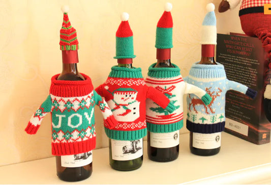 Knit Christmas Wine Set with Bottle Cover Decor