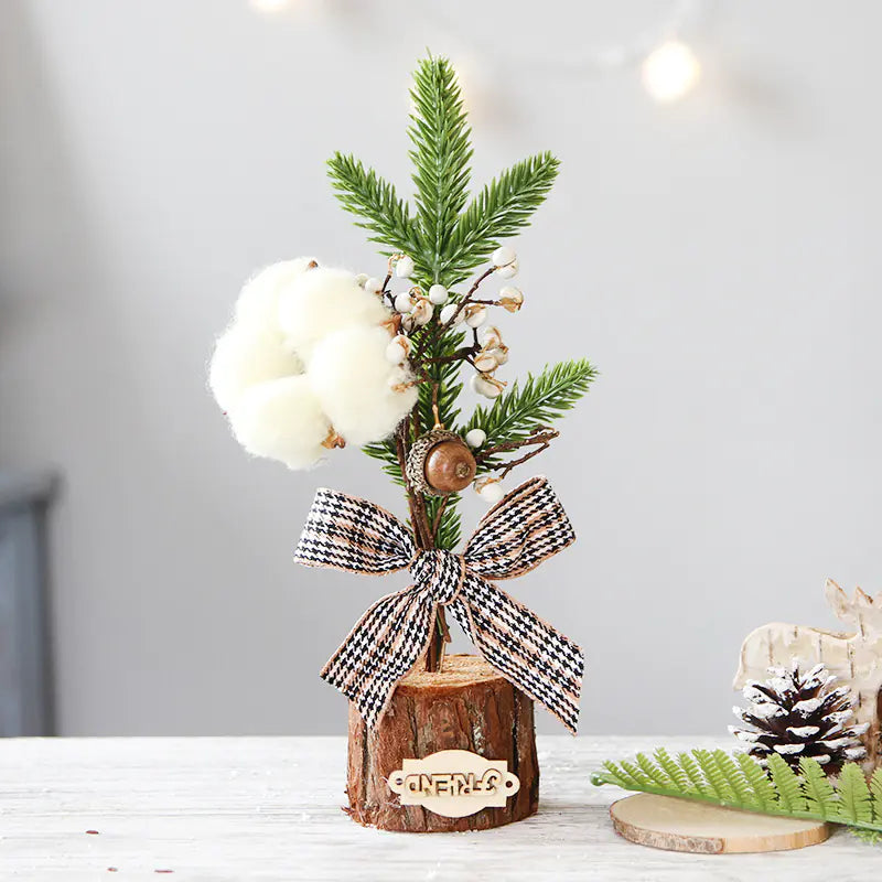 Mini Iron Christmas Tree Table Decoration Piece