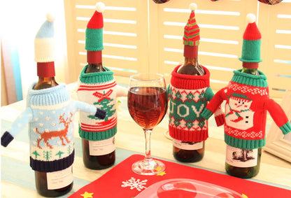 Knit Christmas Wine Set with Bottle Cover Decor