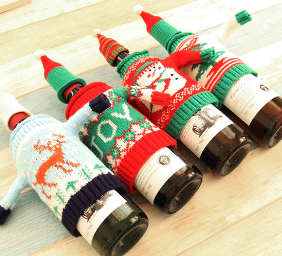 Knit Christmas Wine Set with Bottle Cover Decor